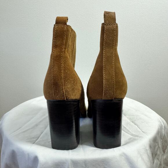 Marc Fisher Maree Boot Women 8M Brown Caramel Suede Ankle Heel Bootie Western - Picture 4 of 6